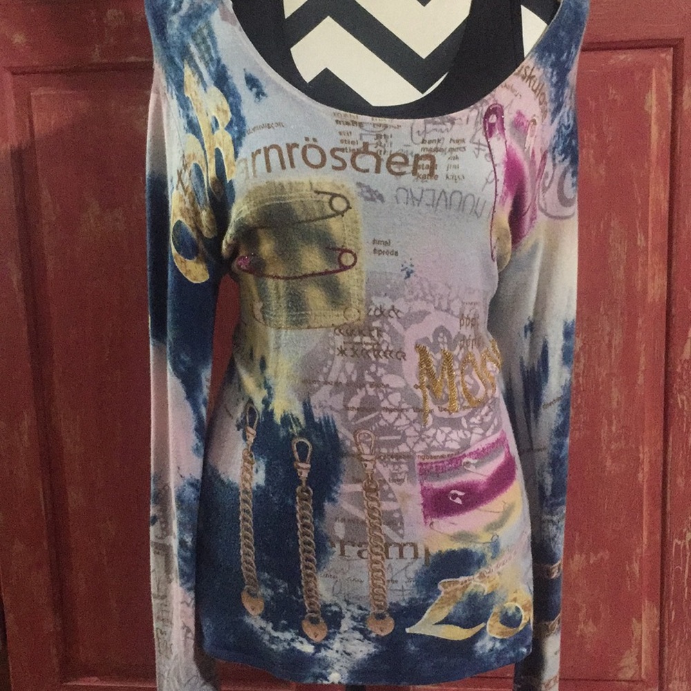 Tessori Light weight Sweater